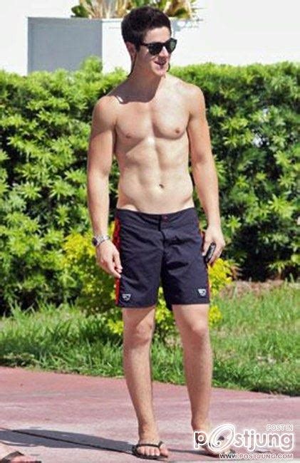 david henrie nude|David Henrie Nude and Sexy Photo Collection